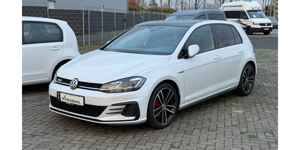 VW Golf 114.800 km 21.590 &euro; Kalkar 47546
