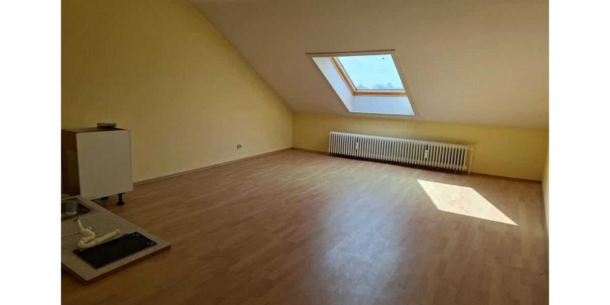 Etagenwohnung Bad Schwartau - 3 Zimmer, 85 m&sup2;, 1.200&euro; | Angebot:26314366