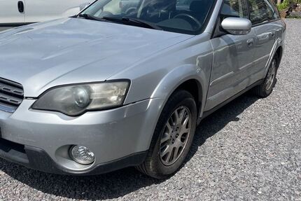 Subaru Legacy 298.000 km 1.499 &euro; Halle 06132