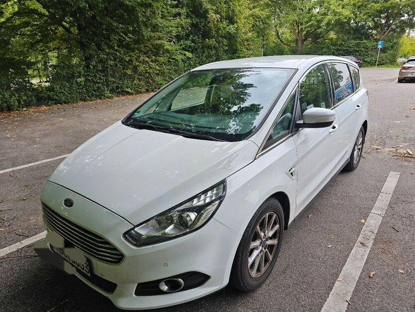 Ford S-Max 164.000 km 11.500 € München 81249