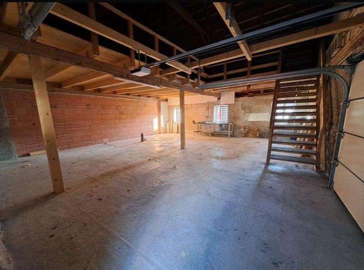 Halle in Weichs OT Aufhausen 655 € 131 m² zimmer