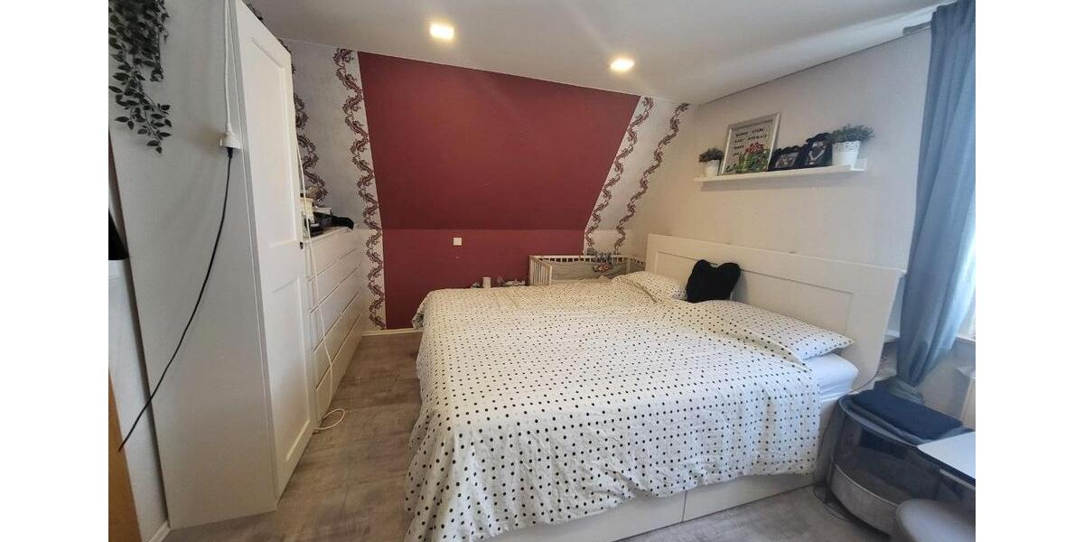 Einfamilienhaus Lage - 6 Zimmer, 120 m&sup2;, 398.000&euro; | Angebot:27086069