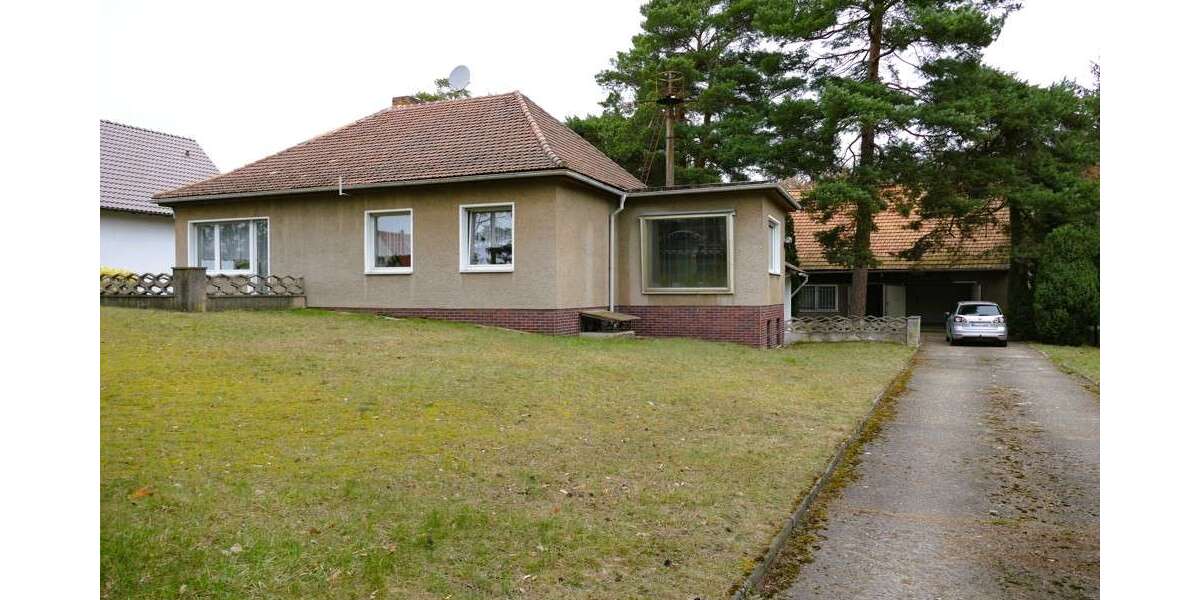 Stadtrefugium mit Nebengebäude - vielseitig nutzbar für Wohnen und Arbeiten - Einfamilienhaus Hoyerswerda | Angebot:10496756