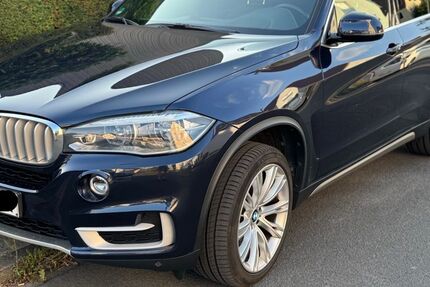 BMW X5 135.000 km 38.900 € Offenbach am Main 63075