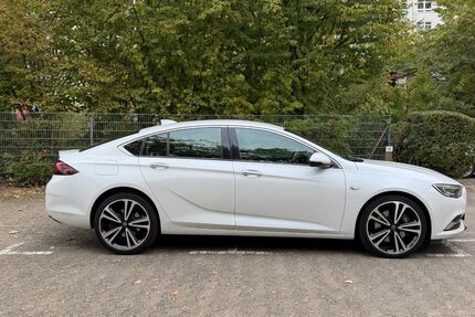 Opel Insignia 92.019 km 17.600 &euro; Berlin 13355