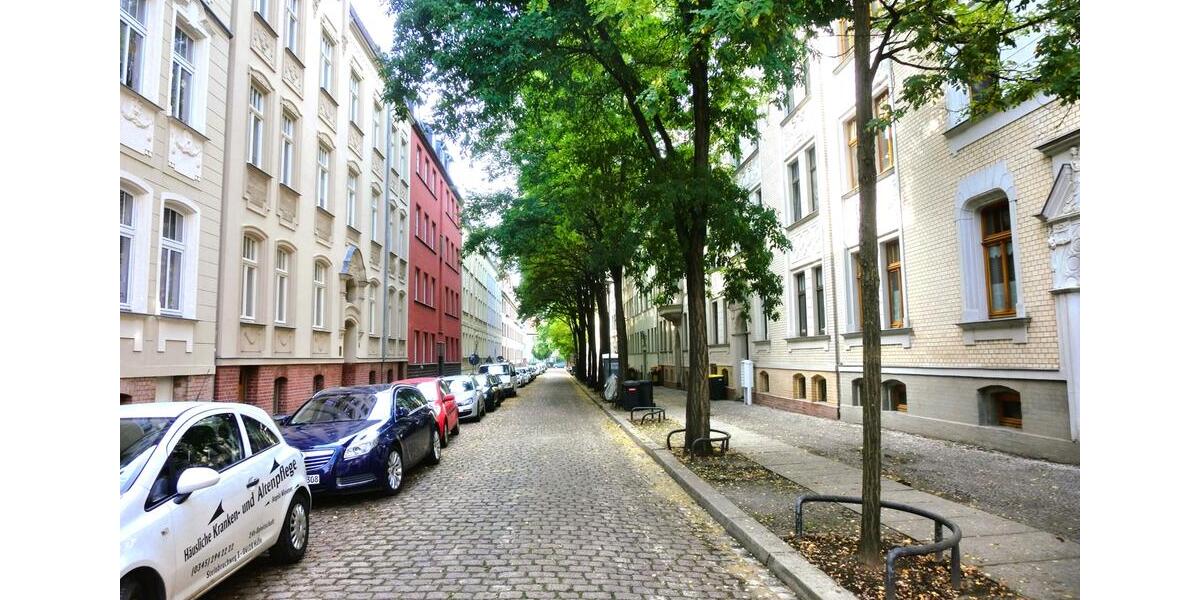 Dachgeschoßwohnung Halle (Saale) Damaschkestraße - 3 Zimmer, 72 m&sup2;, 573&euro; | Angebot:26190606