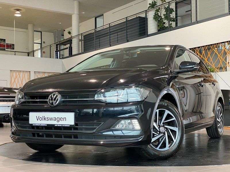 VW Polo 17.497 km 14.980 € Landshut 84030