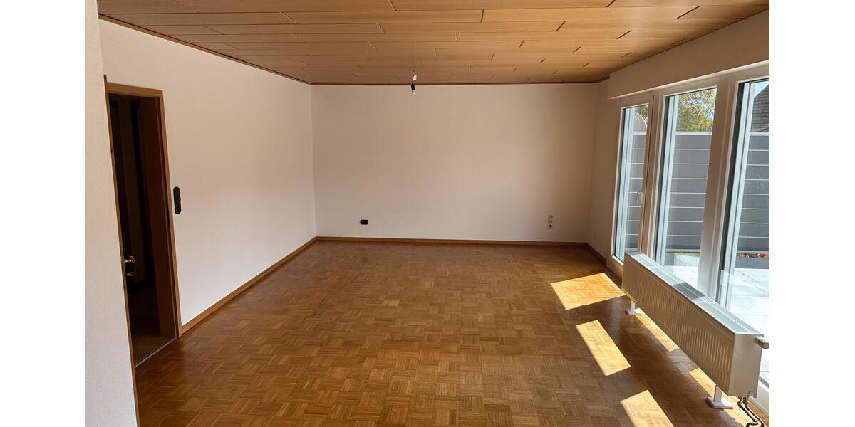 Doppelhaushälfte Bad Oeynhausen Dehme - 1 Zimmer, 100 m&sup2;, 1.300&euro; | Angebot:26617954