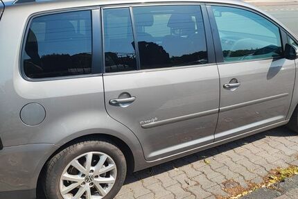 VW Touran 170.000 km 4.900 &euro; Ostrhauderfehn 26842
