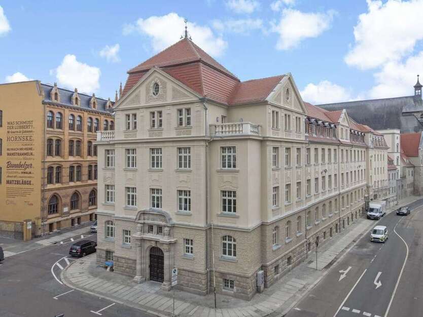 Einzelhandel in Halle 1.632 € 136 m²