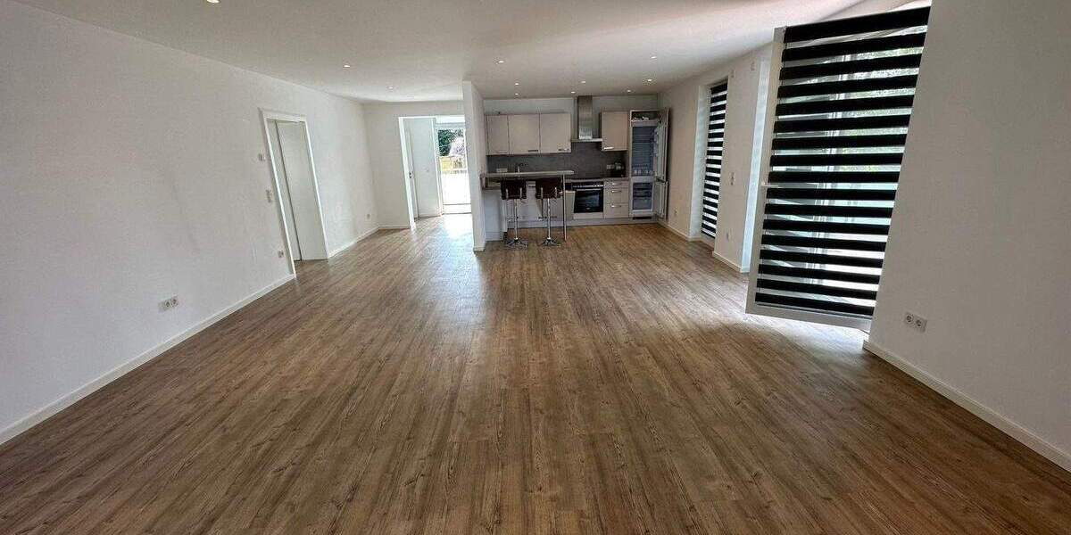 Etagenwohnung Trier Innenstadt - 2 Zimmer, 97 m&sup2;, 1.330&euro; | Angebot:26433525