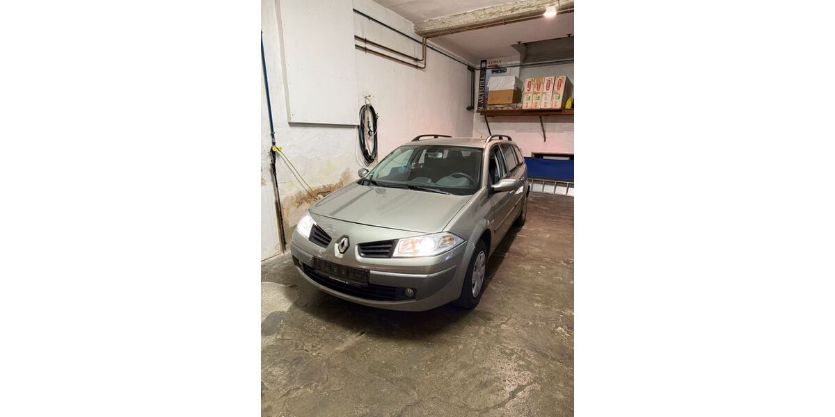 Renault Megane 128.056 km 2.100 € Weimar 99432