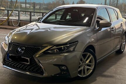 Lexus CT 200h 44.581 km 21.900 &euro; Neuss 41469