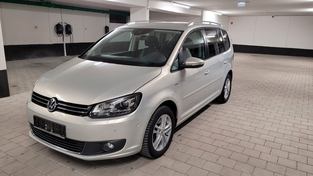 VW Touran 165.000 km 9.200 &euro; München 80937