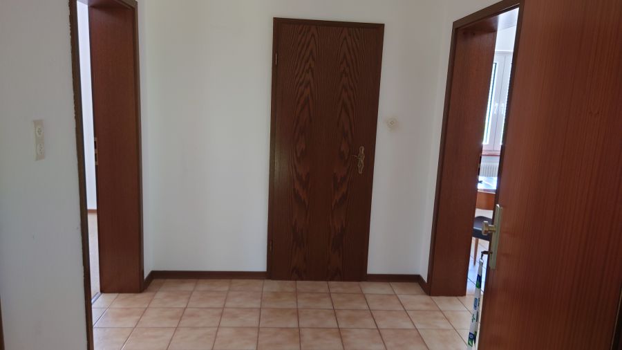 Provisionsfrei* von Privat: Mehrfamilienhaus mit großem Garten und zwei Garagen - Mehrfamilienhaus, Wohnhaus Mühltal | Angebot:27145805