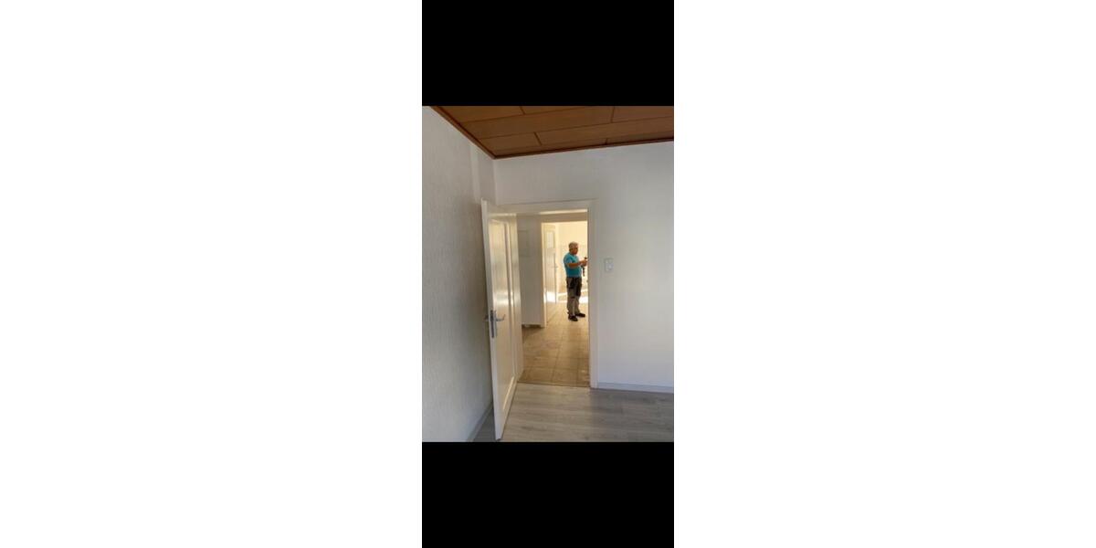 Erdgeschoßwohnung Mannheim Niederfeld - 3.5 Zimmer, 110 m&sup2;, 1.300&euro; | Angebot:25982352