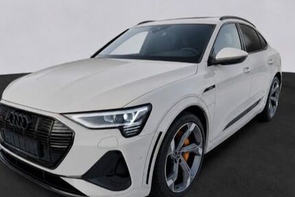 Audi e-tron 46.046 km 46.907 &euro; Cuxhaven 27472