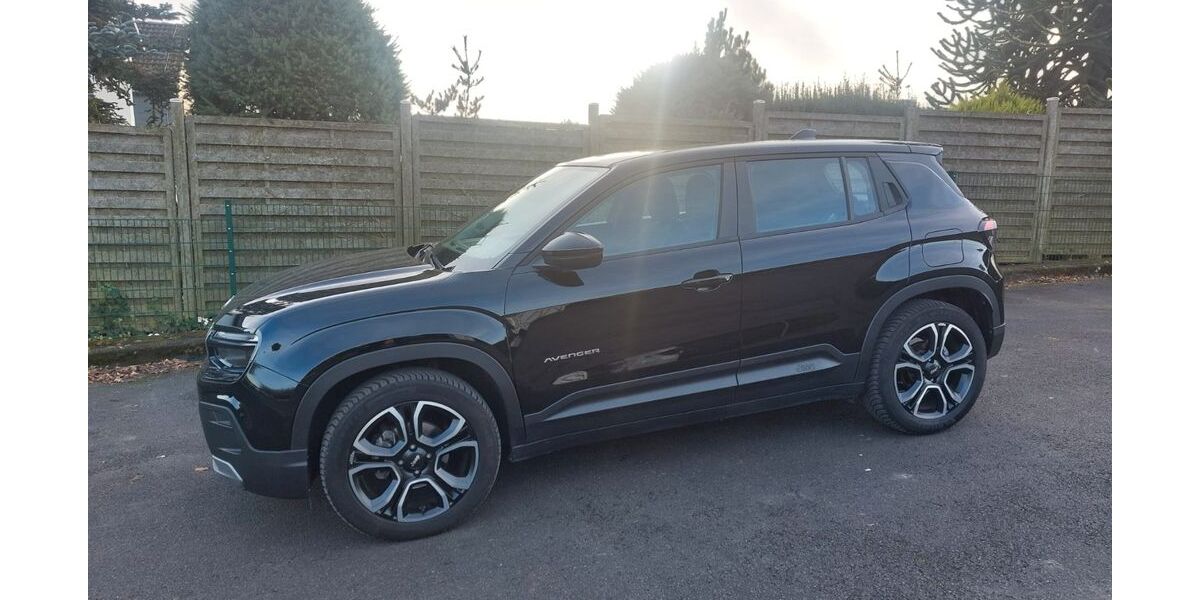 Jeep Avenger 13.870 km 17.890 &euro; Leichlingen 42799