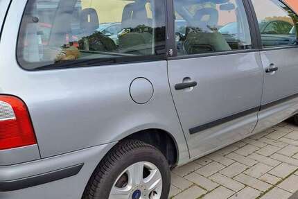 Ford Galaxy 80.000 km 5.850 &euro; Köln 50858