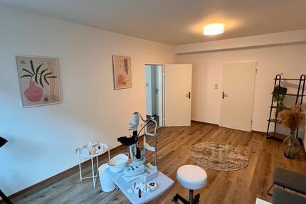 Büro oder Praxisfläche in zentraler Lage