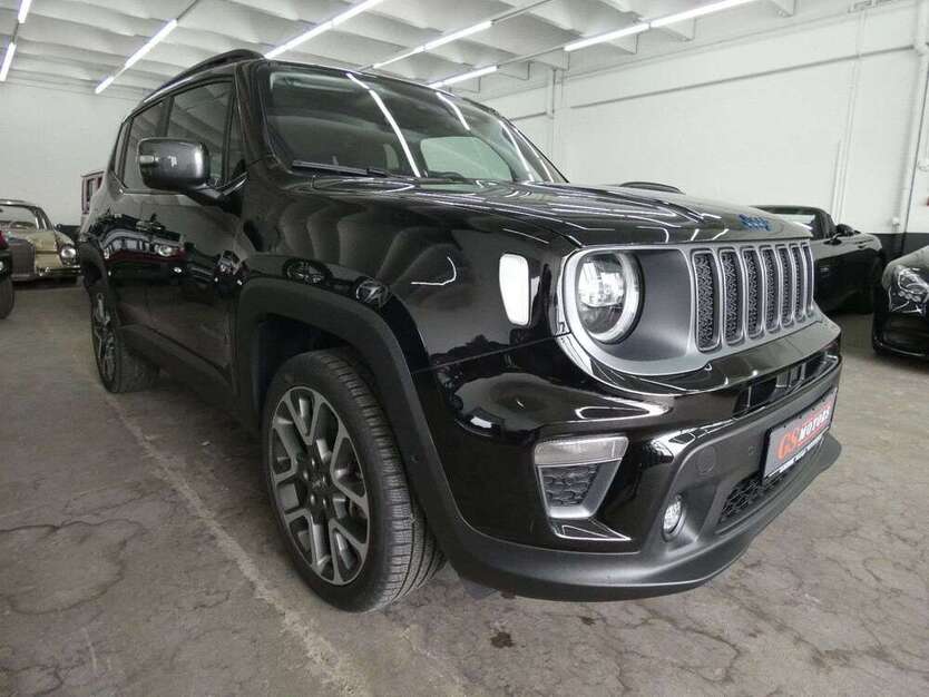 Jeep Renegade 29.000 km 23.799 € Metzingen 72555