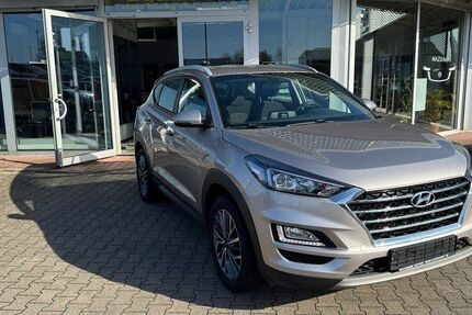 Hyundai TUCSON 97.800 km 13.990 &euro; Klötze 38486
