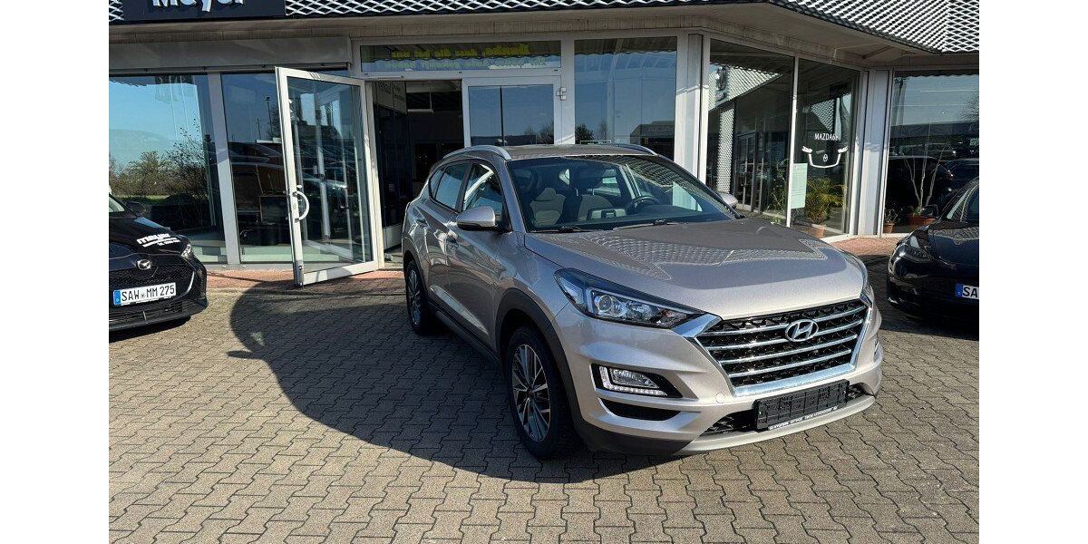Hyundai TUCSON 97.800 km 13.990 &euro; Klötze 38486
