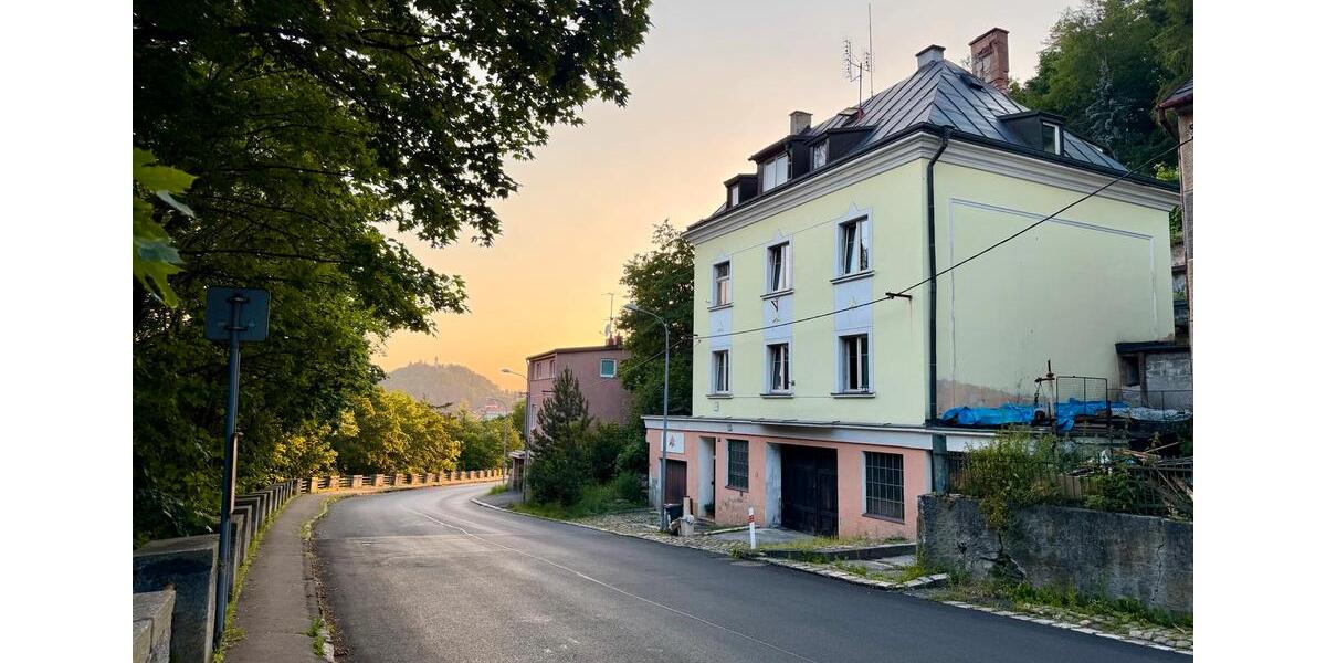Mehrfamilienhaus, Wohnhaus Arzberg - 9 Zimmer, 240 m&sup2;, 470.000&euro; | Angebot:26977955