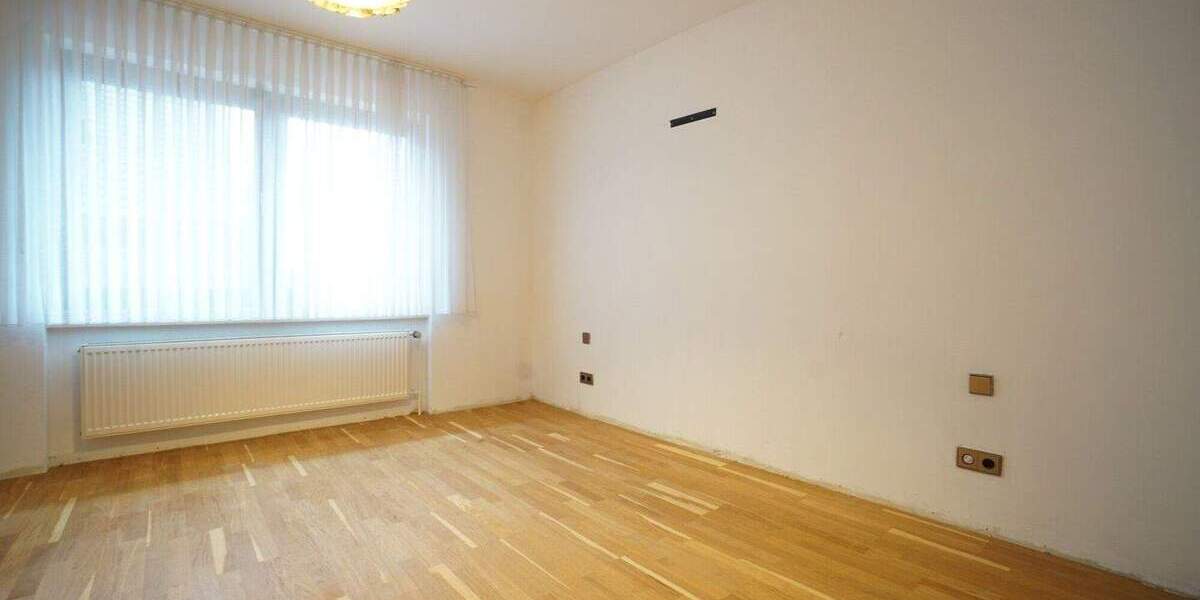 Einfamilienhaus Salzbergen - 9 Zimmer, 241 m&sup2;, 330.000&euro; | Angebot:24039076