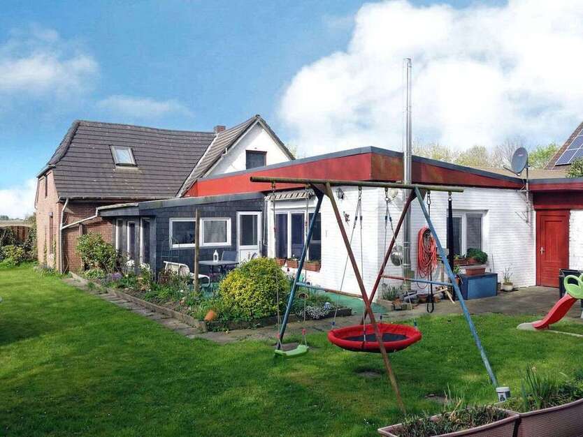 Haus zum Kaufen in Neufeld-Kattrepel 159.000 € 142 m²