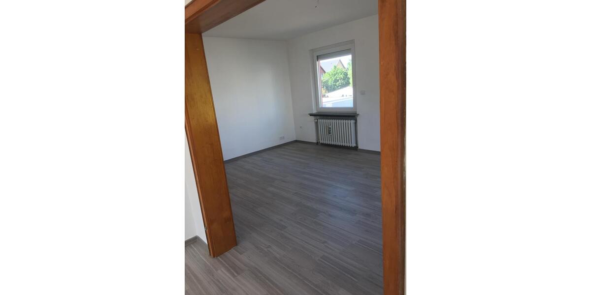 Einfamilienhaus Celle - 4 Zimmer, 100 m&sup2;, 1.100&euro; | Angebot:25432443