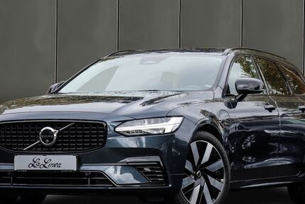 Volvo V90 26.600 km 48.790 &euro; Köln 50968