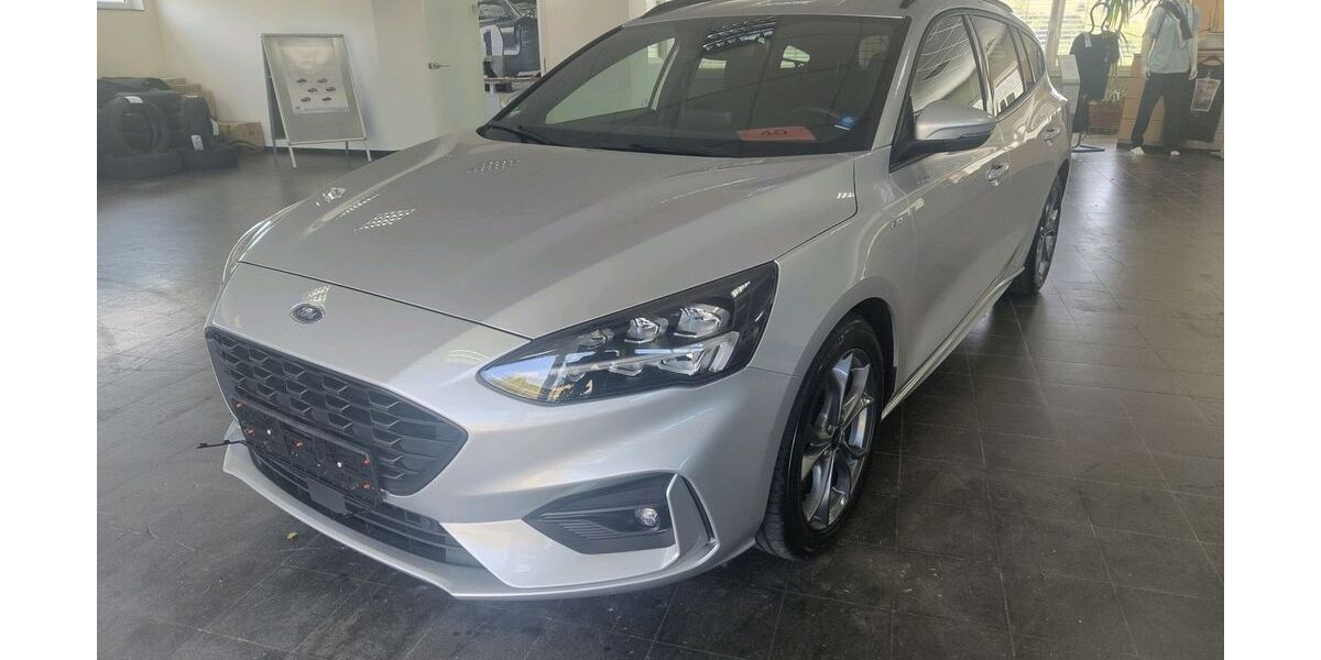 Ford Focus 80.316 km 17.990 &euro; Berglicht 54426