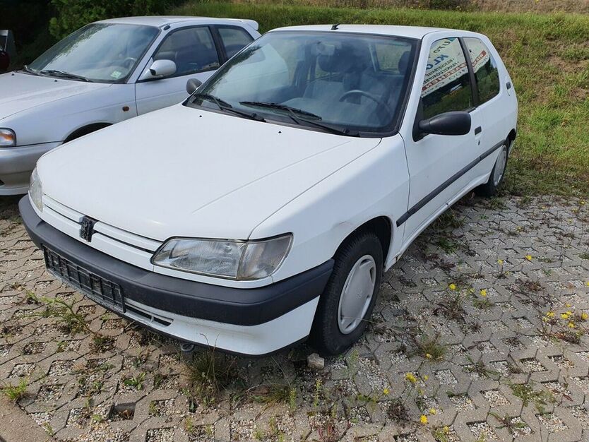 Peugeot 306 86.800 km 590 € Grana 06712