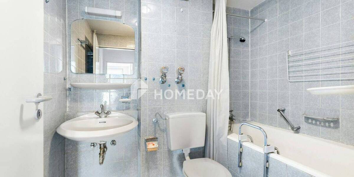 Etagenwohnung Bonn Lannesdorf - 2 Zimmer, 65 m&sup2;, 199.000&euro; | Angebot:26673477