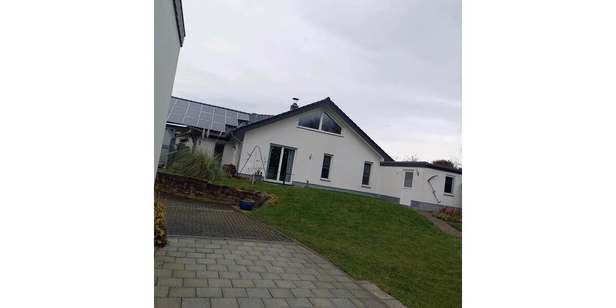 Winkelbungalow mit großem Grundstück Provisionsfrei zimmer