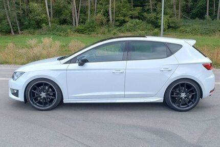 Seat Leon 215.000 km 8.100 € Heimsheim 71296