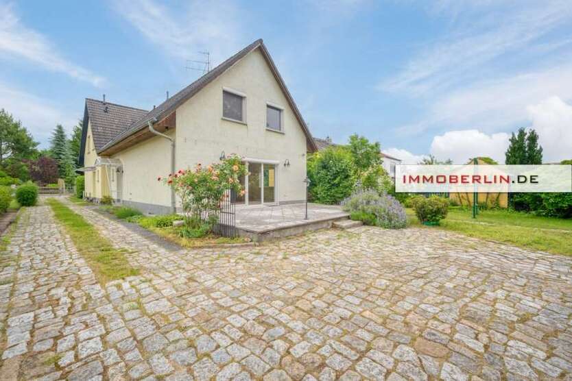 Haus zum Kaufen in Luckenwalde 350.000 € 128 m²