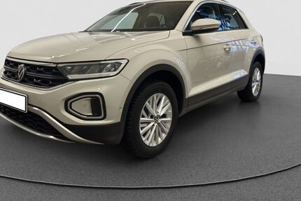 VW T-Roc 15.490 km 22.950 &euro; Manching 85077