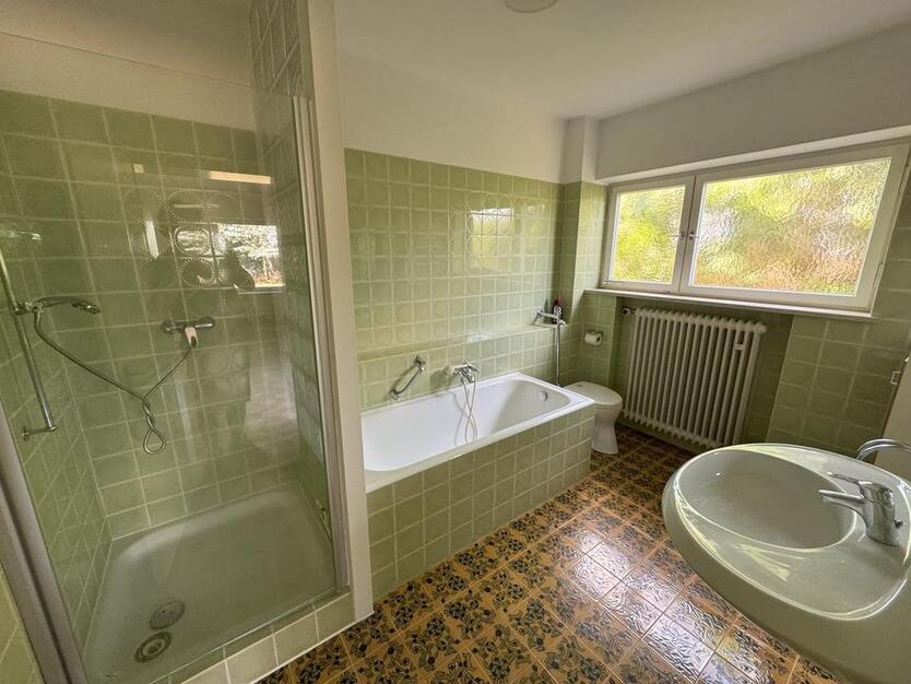 Stilvoller Bungalow mit Garten in ruhiger Lage zur Miete 162 m² Wohnfläche 70m² Souterrain