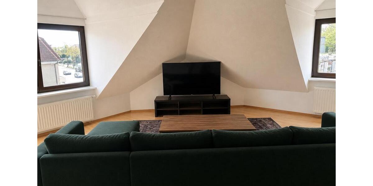 Dachgeschoßwohnung Oldenburg Eversten - 4 Zimmer, 122 m&sup2;, 1.230&euro; | Angebot:26413993