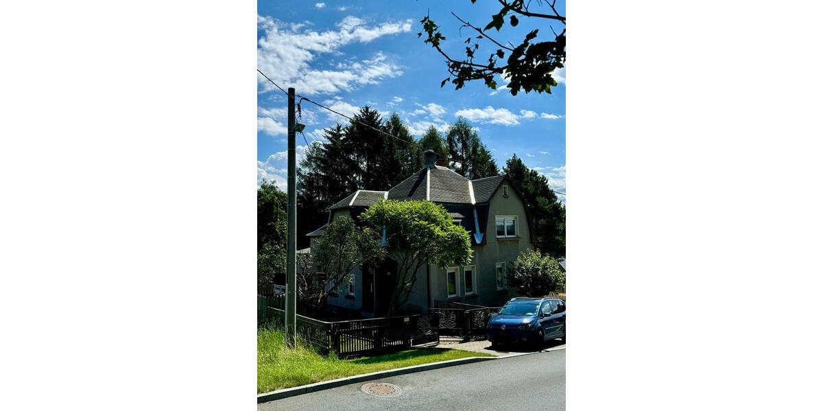 Günstiges 6-Raum-Mehrfamilienhaus in Tirpersdorf 6 zimmer