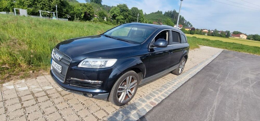 Q7