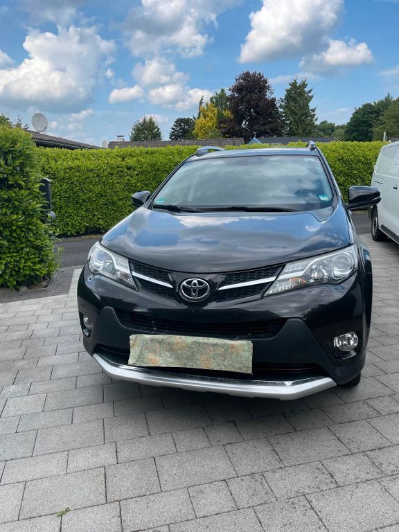 RAV 4