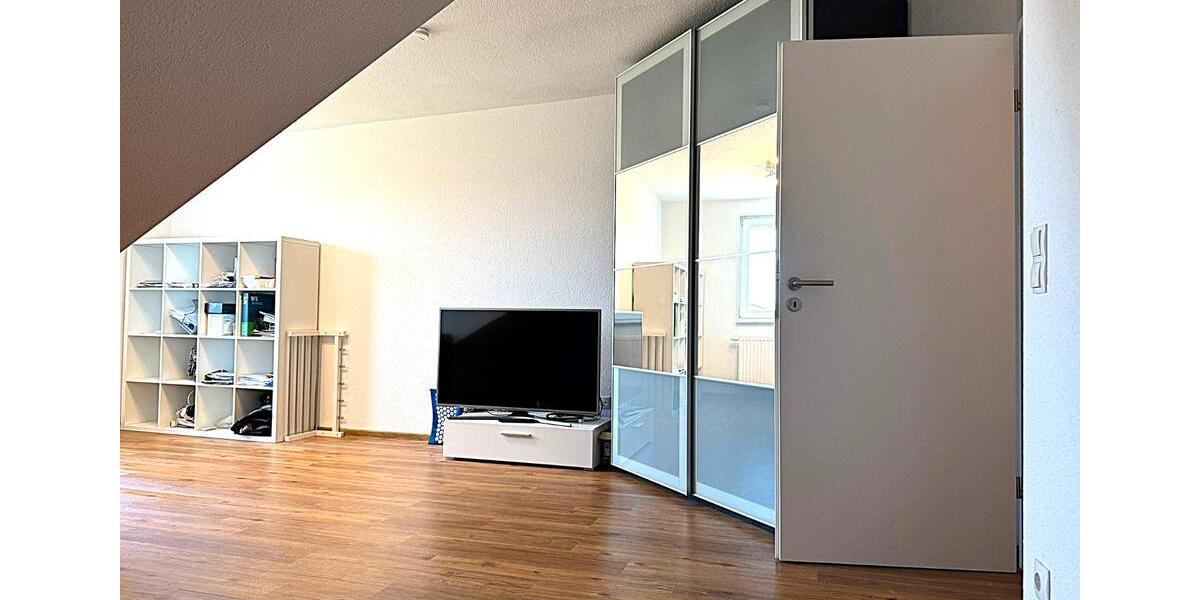 Dachgeschoßwohnung Achim - 2 Zimmer, 72 m&sup2;, 720&euro; | Angebot:26002136