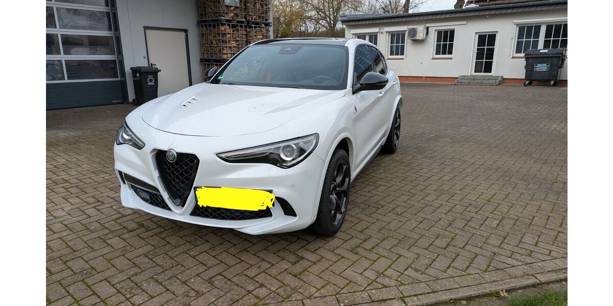 Alfa Romeo Stelvio 34.100 km 52.800 &euro; Bissendorf 49143