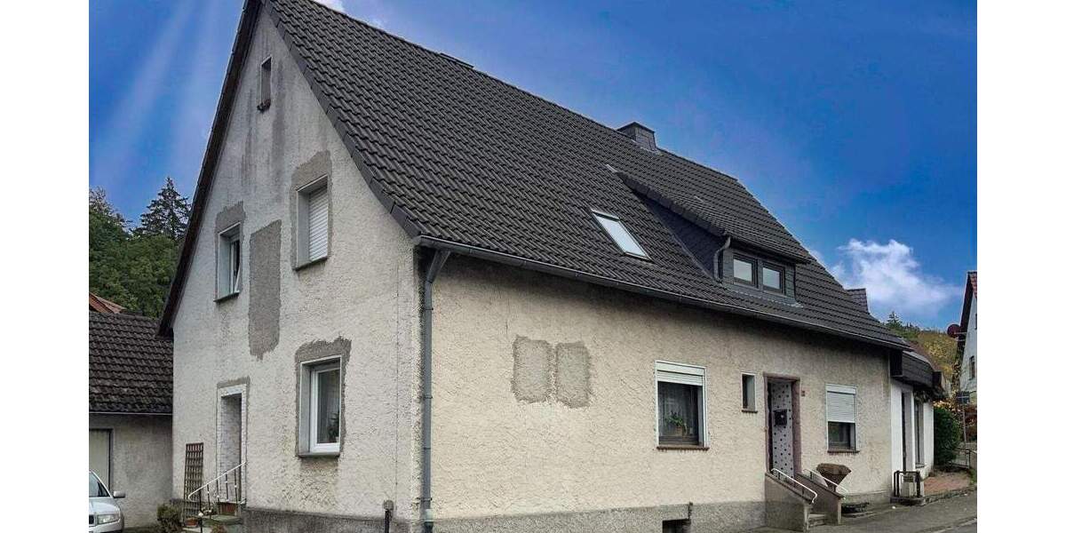Zweifamilienhaus mit Gewerbe 5 zimmer