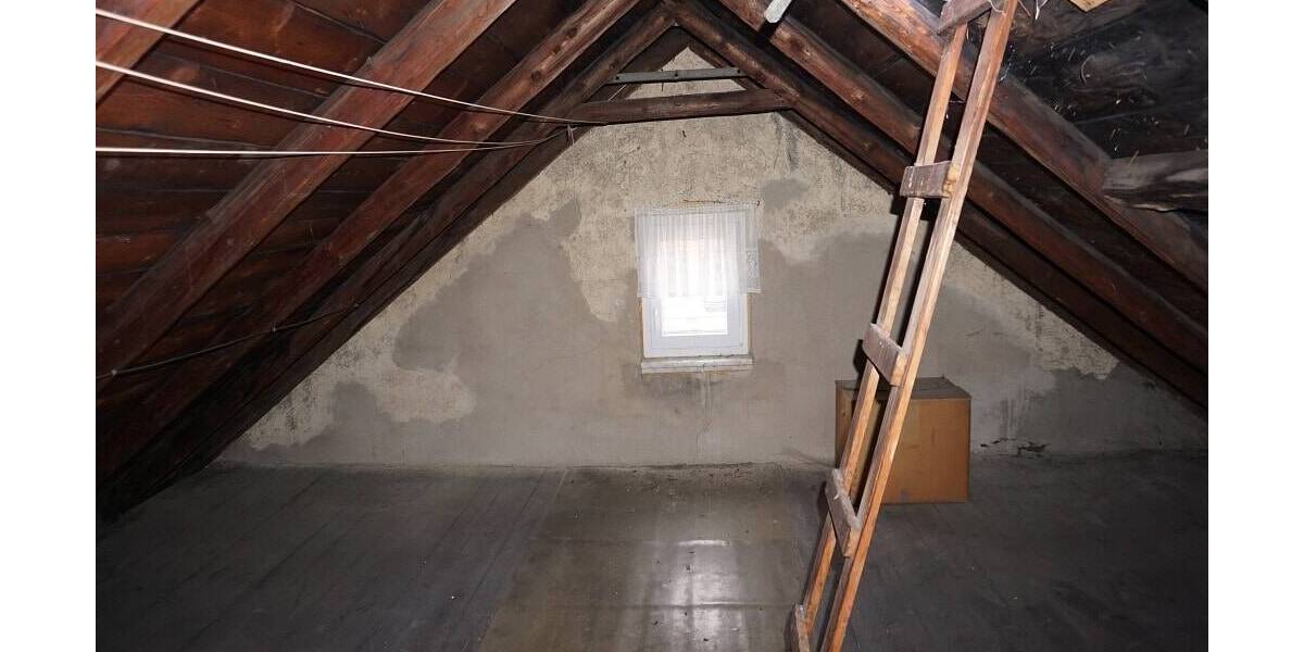 Mehrfamilienhaus, Wohnhaus Markneukirchen - 9 Zimmer, 220 m&sup2;, 90.000&euro; | Angebot:26360178