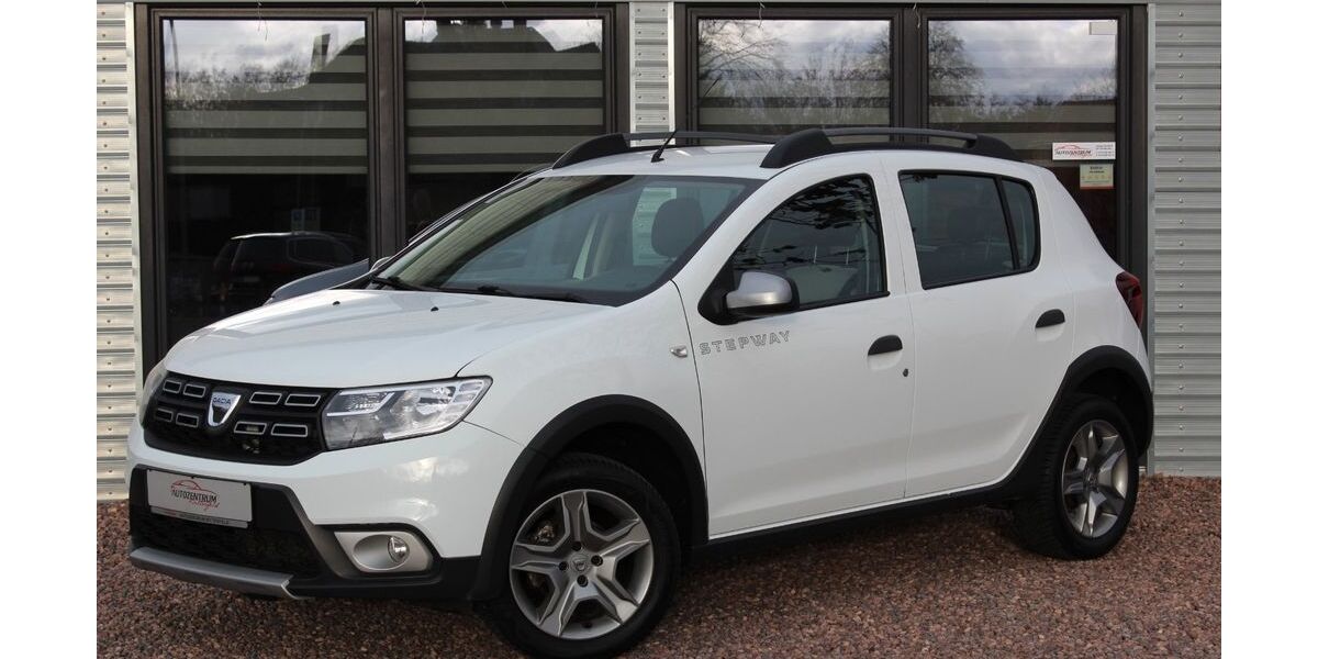 Dacia Sandero 74.900 km 10.799 &euro; Bitterfeld 06749