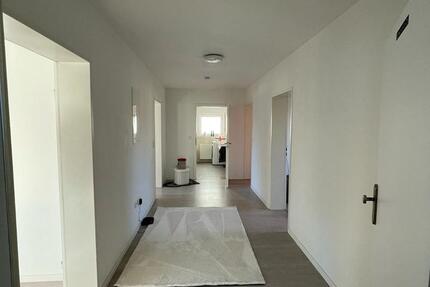 Wohnung Geldersheim - 4.5 Zimmer, 114 m&sup2;, 900&euro; | Angebot:25657009